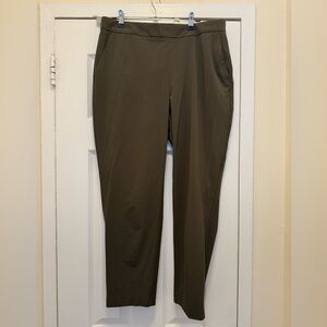 NWT Banana Republic Women’s Olive Chinos